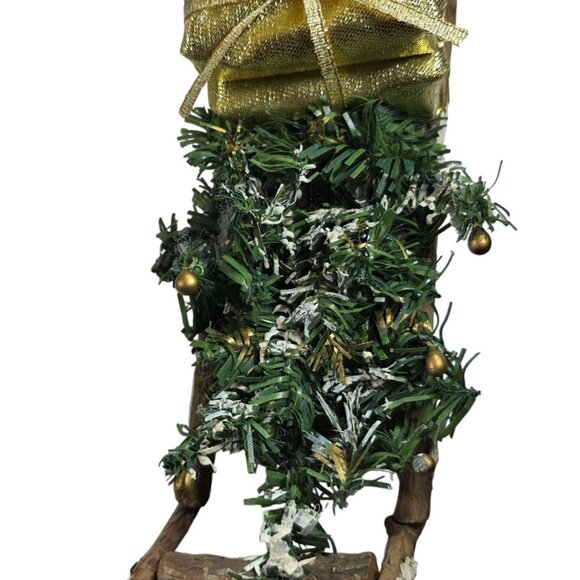 Vtg Santa Claus Figurine pulling sled Tina Mitchell Faux Fur Garland christmas - Picture 3 of 8